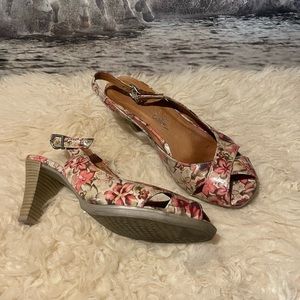 Hispanitas floral shoes